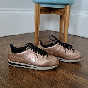 Rare Rose Gold Nike Cortez Sz 6